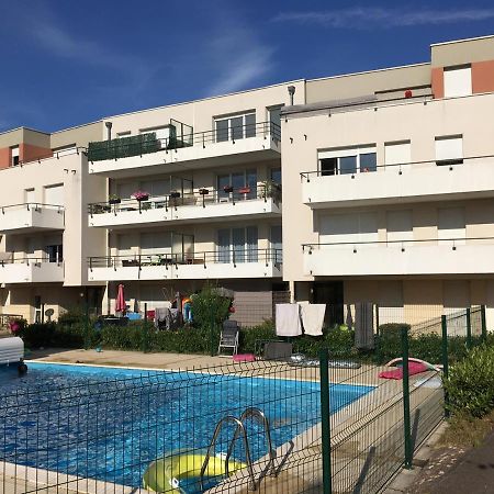 F2 Renove Lumineux Dans Residence Avec Balcon Et Parking Talange Bagian luar foto